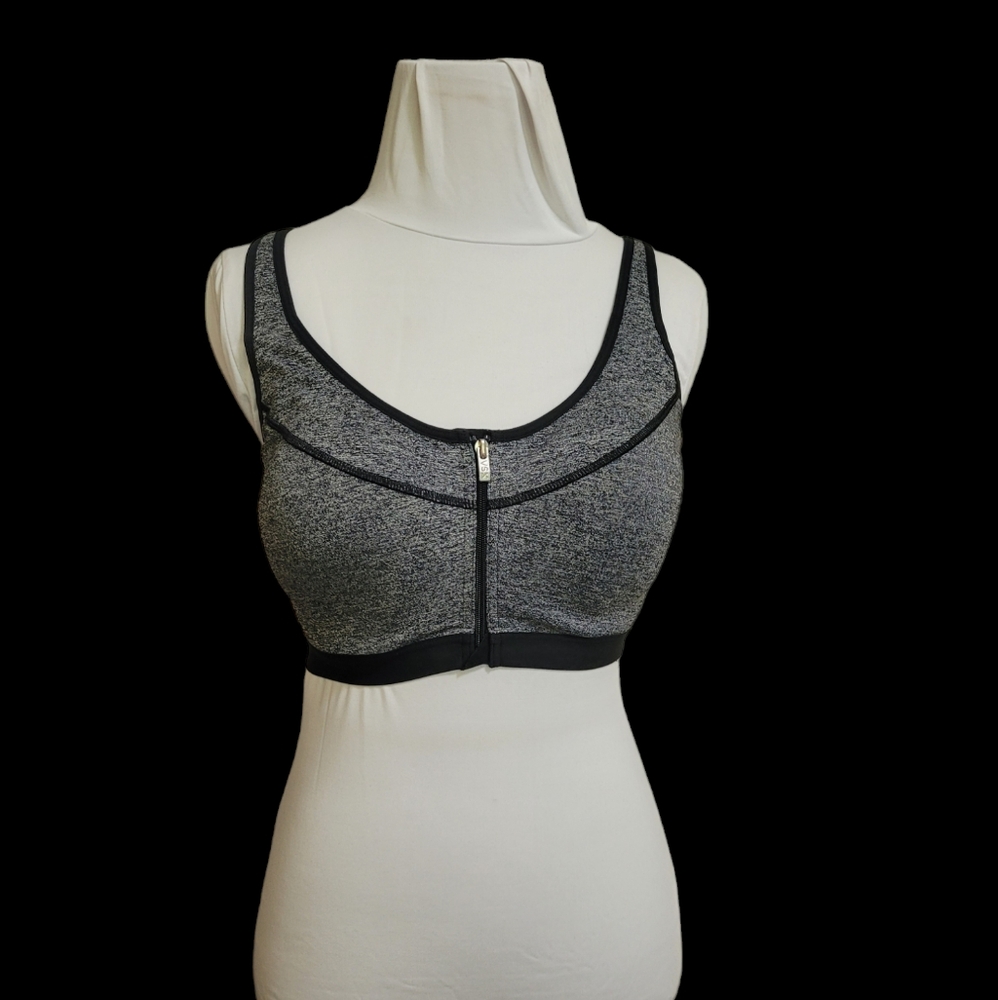 Victoria's Secret VSX Sports bra, double closing front